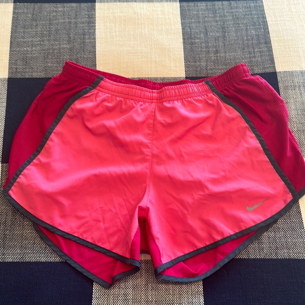 Nike dry fit shorts small, pink and gray